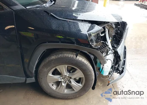 2024 Toyota Rav4 Xle z USA, uszkodzony, nr VIN 2T3W1RFV3RW319514